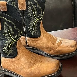 Ariat boots, size 2 boys, tan and black with green stitching